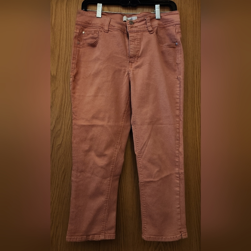 Womens ankle crop pants